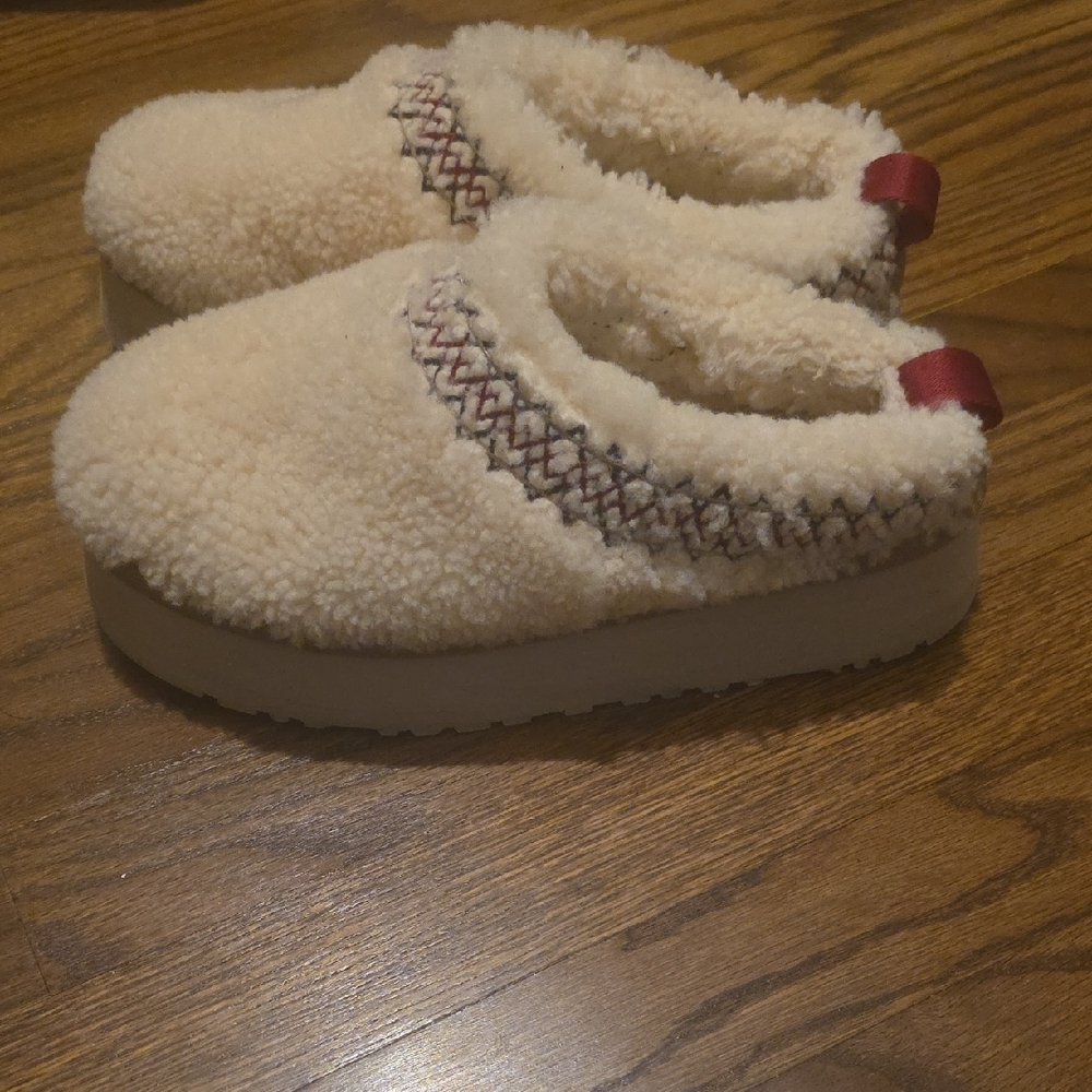 UGG Cream and Red Shearling Mules - Picture 2 of 5